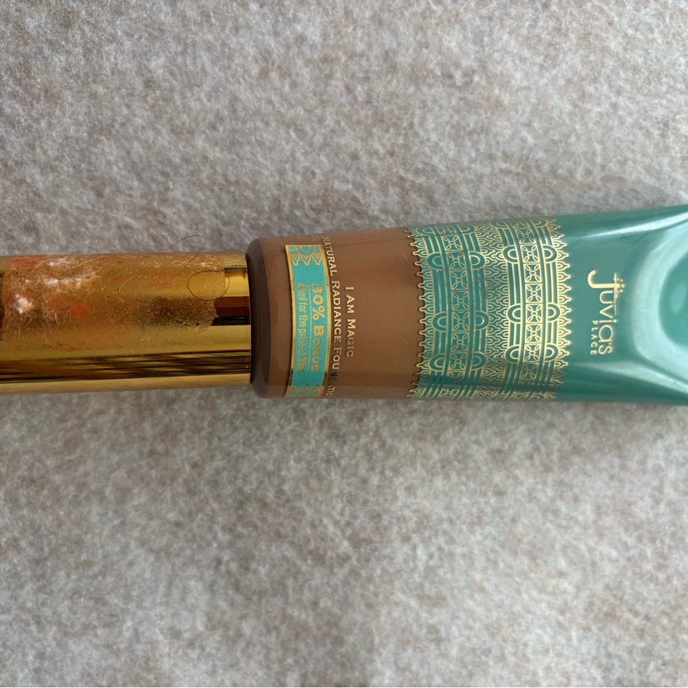 Juvia's Place I Am Magic Natural Radiance Foundation in Gabon